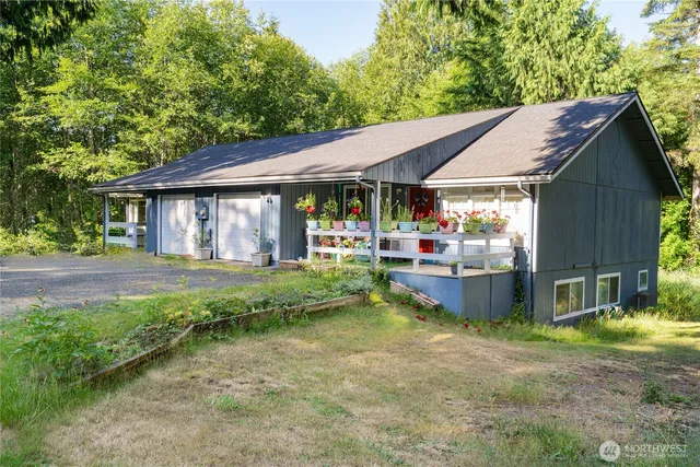 $700,000 | 102 Garden Hill Road West, Elma, WA 98541