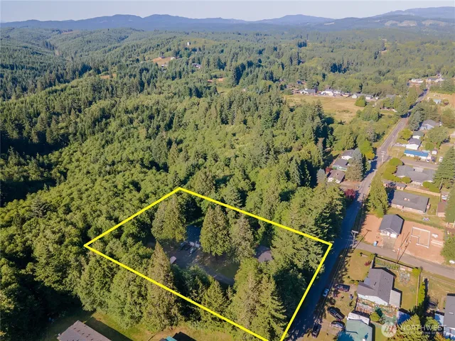 $700,000 | 102 Garden Hill Road West, Elma, WA 98541