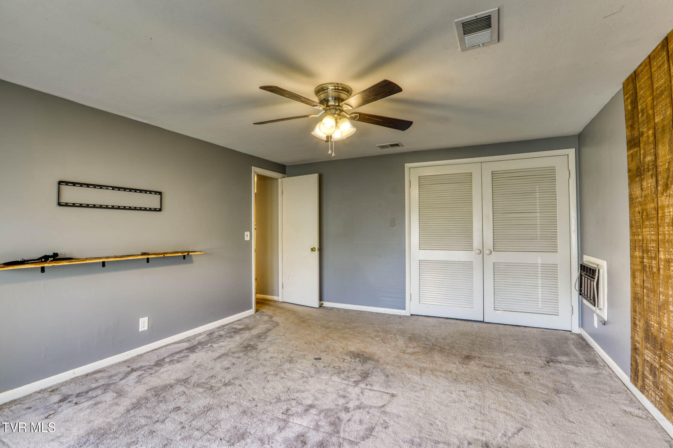 2136 Heatherly Road Kingsport, TN 37660 - Photo 23 of 51 2136 Heatherly. Kpt MLSb (35 of 52)
