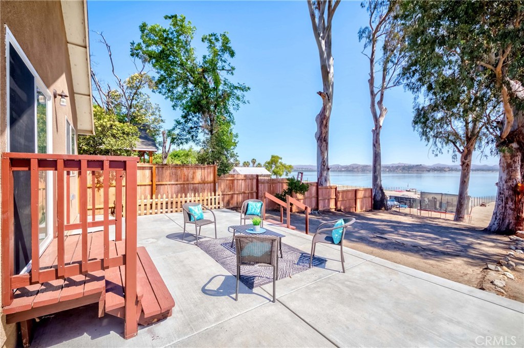 32983 Garner Road Lake Elsinore, CA 92530 - Photo 5 of 25