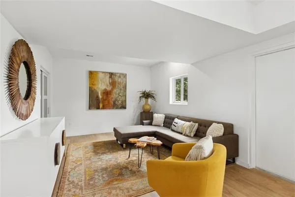 $549,950 | 10924 West 67th Street, Shawnee, KS 66203