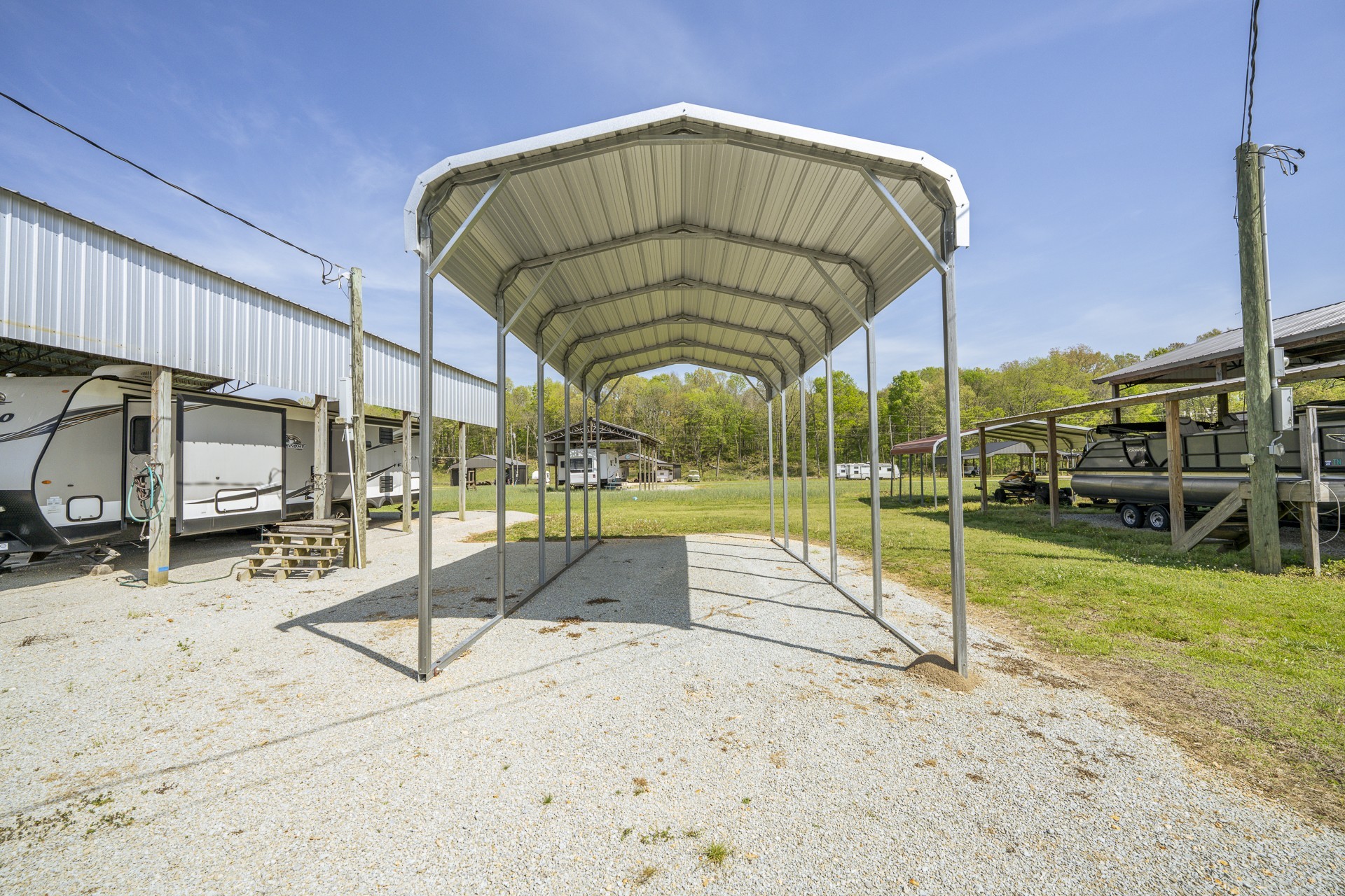 1008 WC PICKETT Road Clifton, TN 38425 - Photo 37 of 57 Gallery Image 37