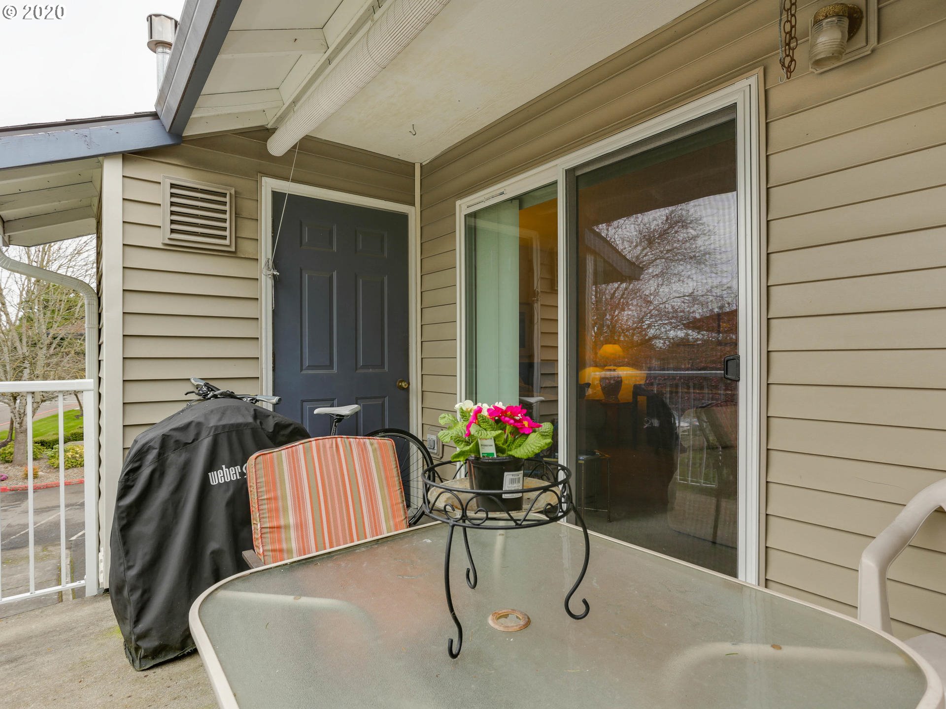 4614 West Powell Boulevard, Unit 261 Gresham, OR 97030 - Photo 17 of 29 a view of balcony and patio