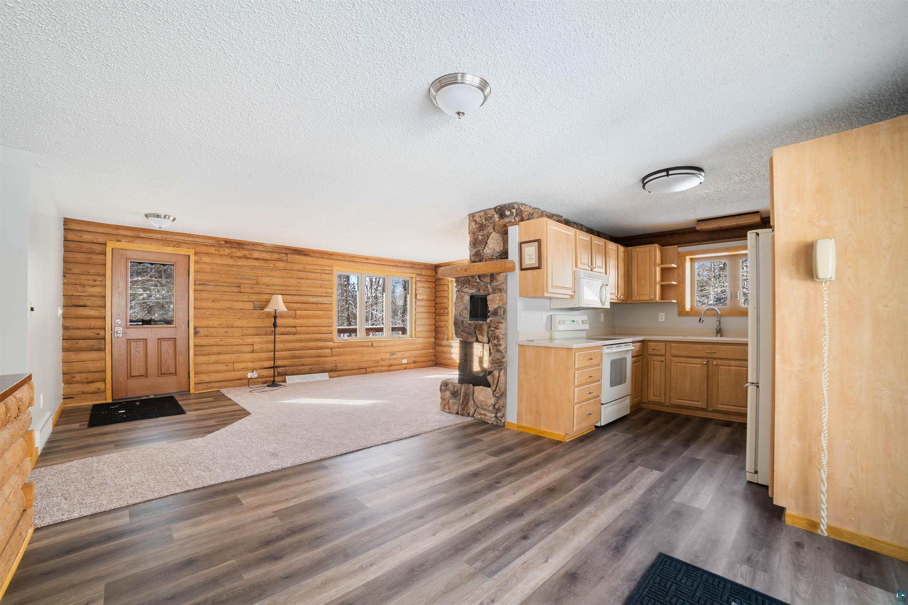 5681 North Tischer Road Duluth, MN 55804 - Photo 5 of 37