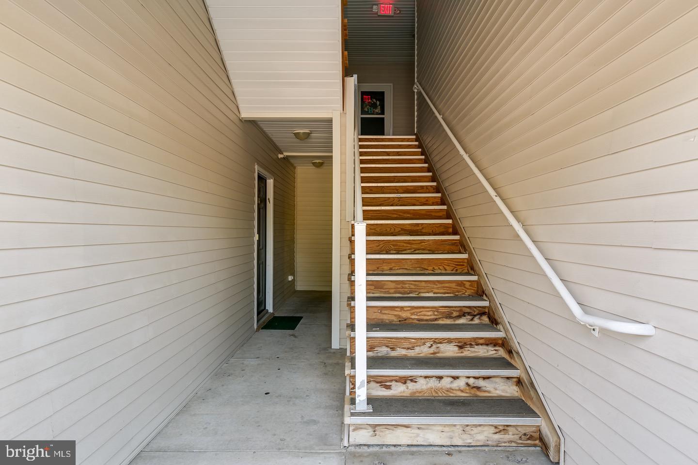 119 Natalie Road Delran, NJ 08075 - Photo 3 of 23 Gallery Image 3