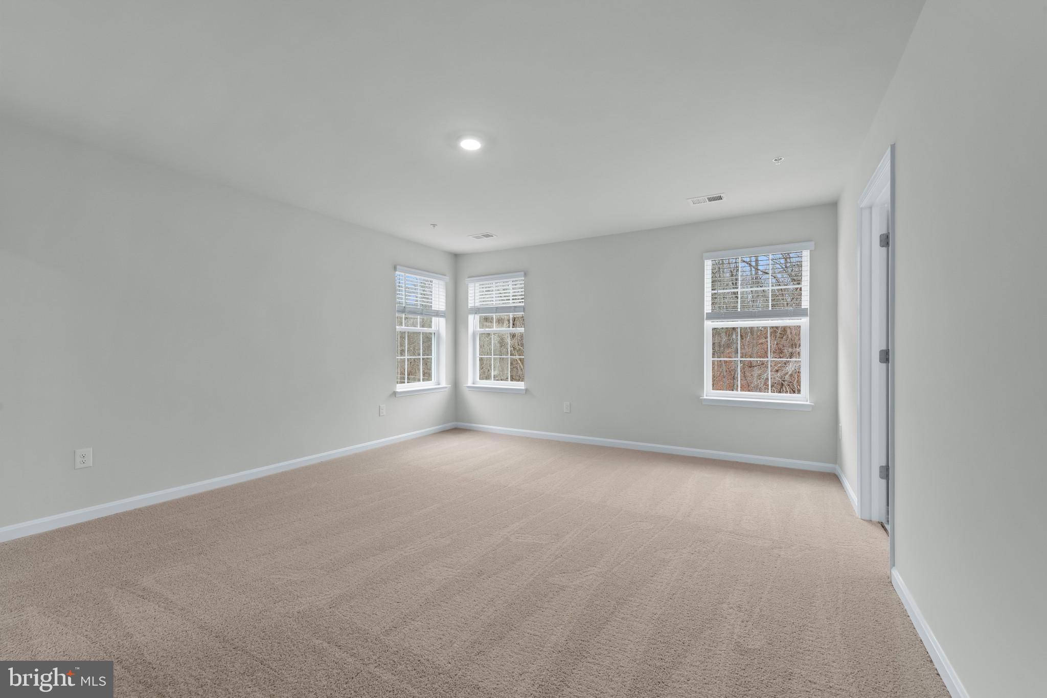 1204 Otter Point Middle River, MD 21220 - Photo 26 of 32 an empty room with windows
