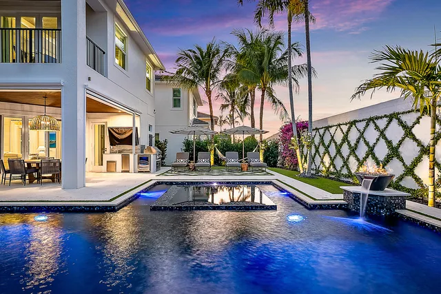 $4,000,000 | 1603 East Hemingway Drive, Juno Beach, FL 33408