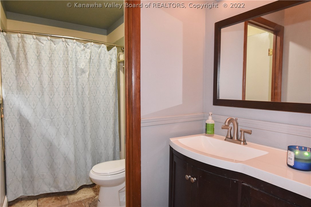 241 Wrens Ridge Road Hurricane, WV 25526 - Photo 13 of 21 Gallery Image 13
