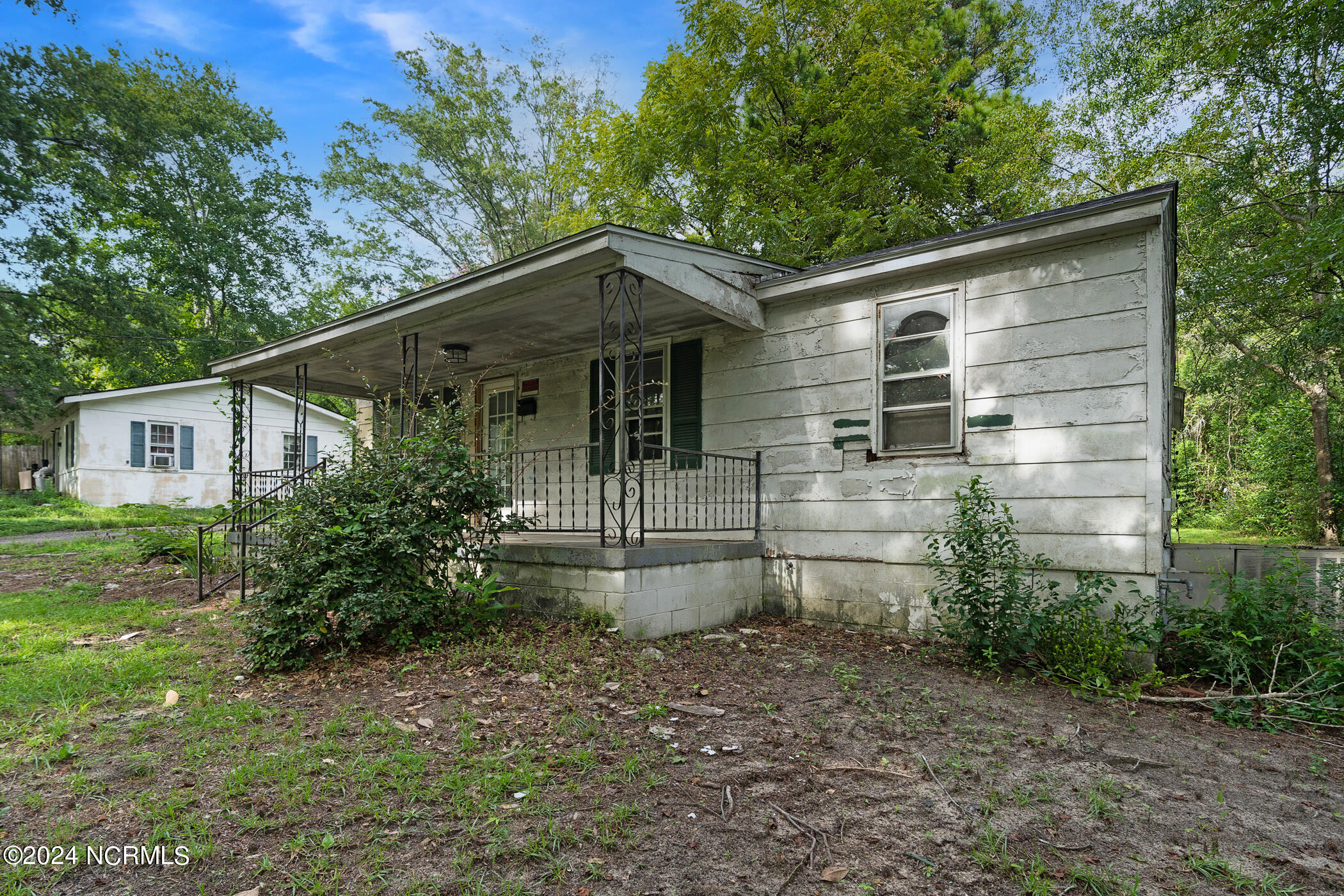 119 Kinney Street Rockingham, NC 28379 - Photo 2 of 23 DSC07334
