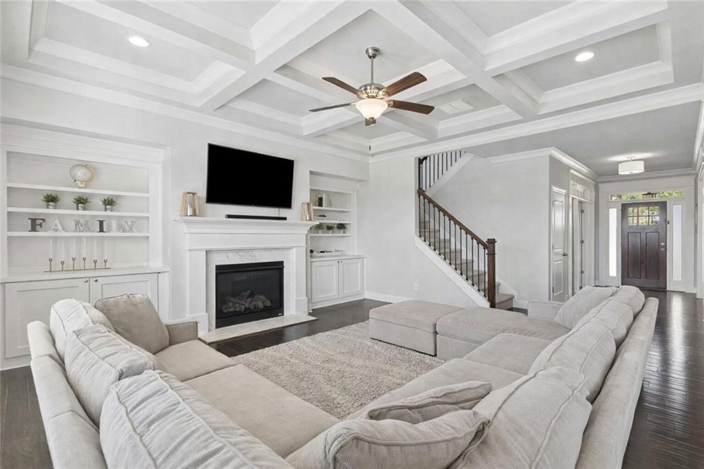 319 Tarnbrook Chase Suwanee, GA 30024 - Photo 3 of 60