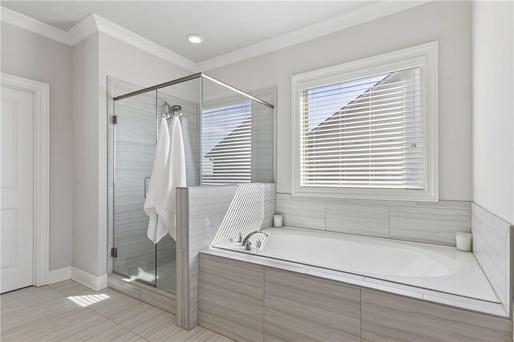 319 Tarnbrook Chase Suwanee, GA 30024 - Photo 7 of 60