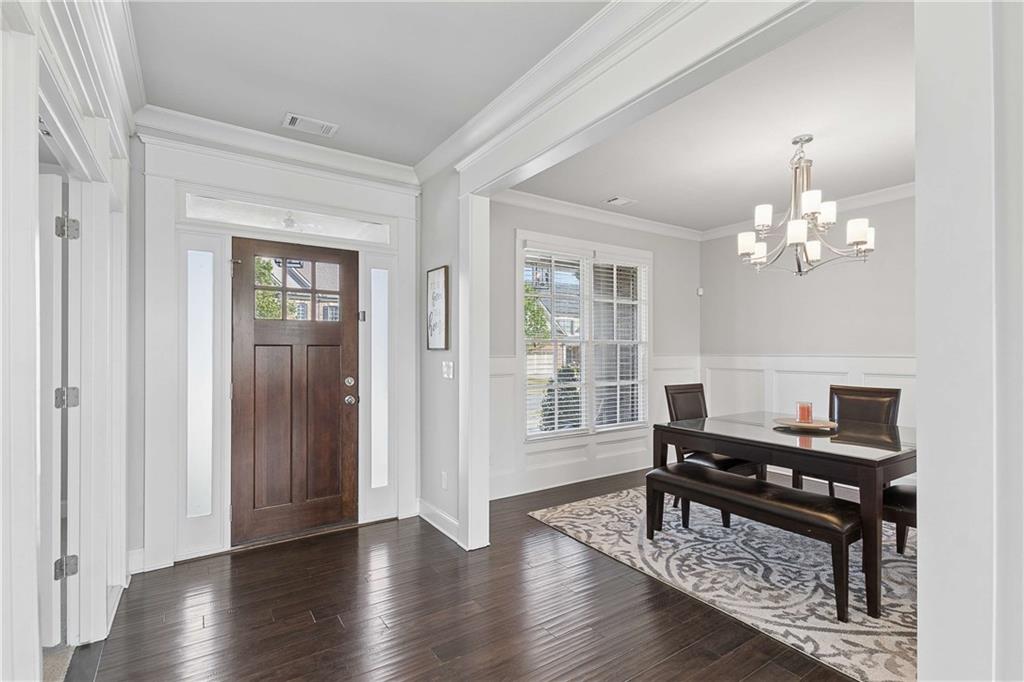 319 Tarnbrook Chase Suwanee, GA 30024 - Photo 10 of 60