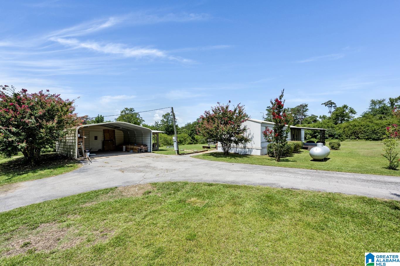 2101 Cliff Springs Road Oneonta, AL 35121 - Photo 2 of 42
