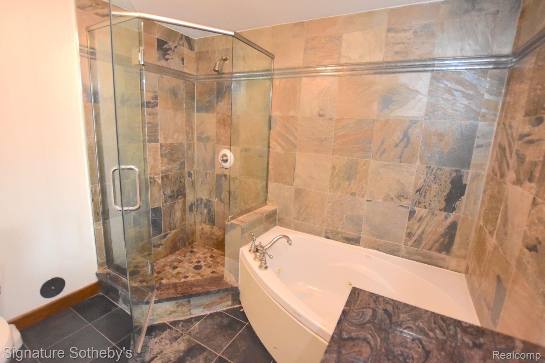 2915 John R Street, Unit 304 Detroit, MI 48201 - Photo 11 of 23 14.jpg