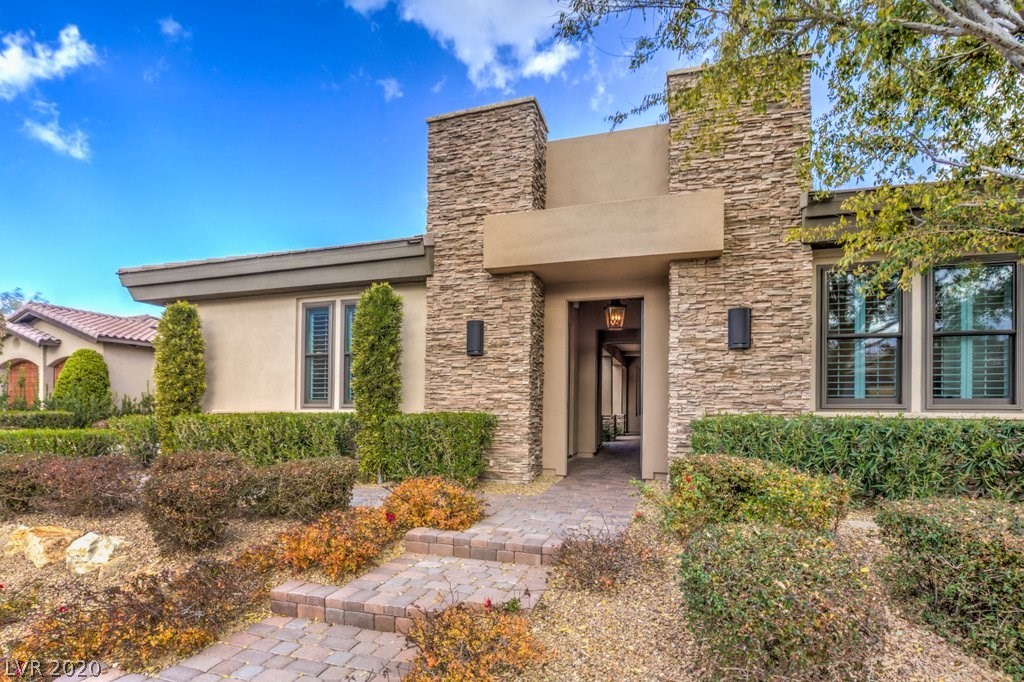 8 Cross Ridge Street Las Vegas, NV 89135 - Photo 4 of 50