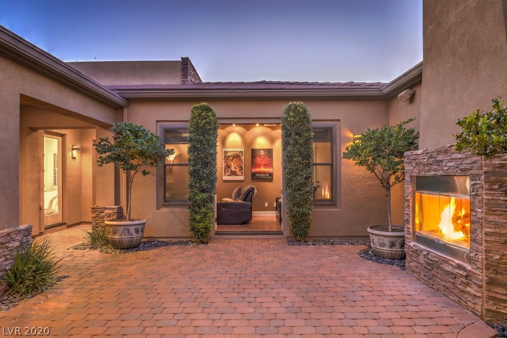 8 Cross Ridge Street Las Vegas, NV 89135 - Photo 6 of 50