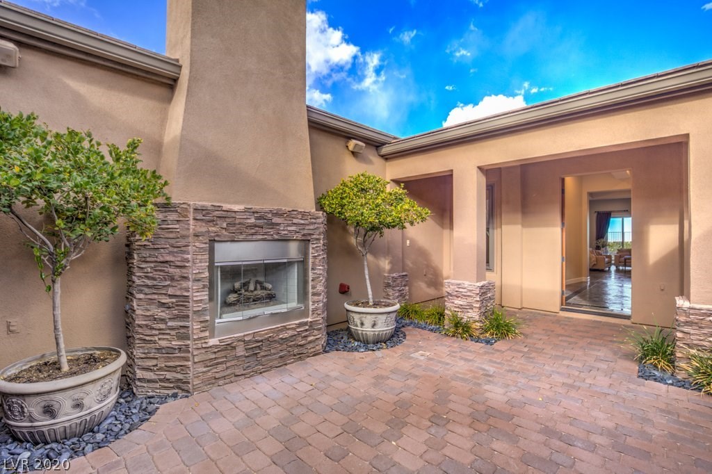 8 Cross Ridge Street Las Vegas, NV 89135 - Photo 8 of 50