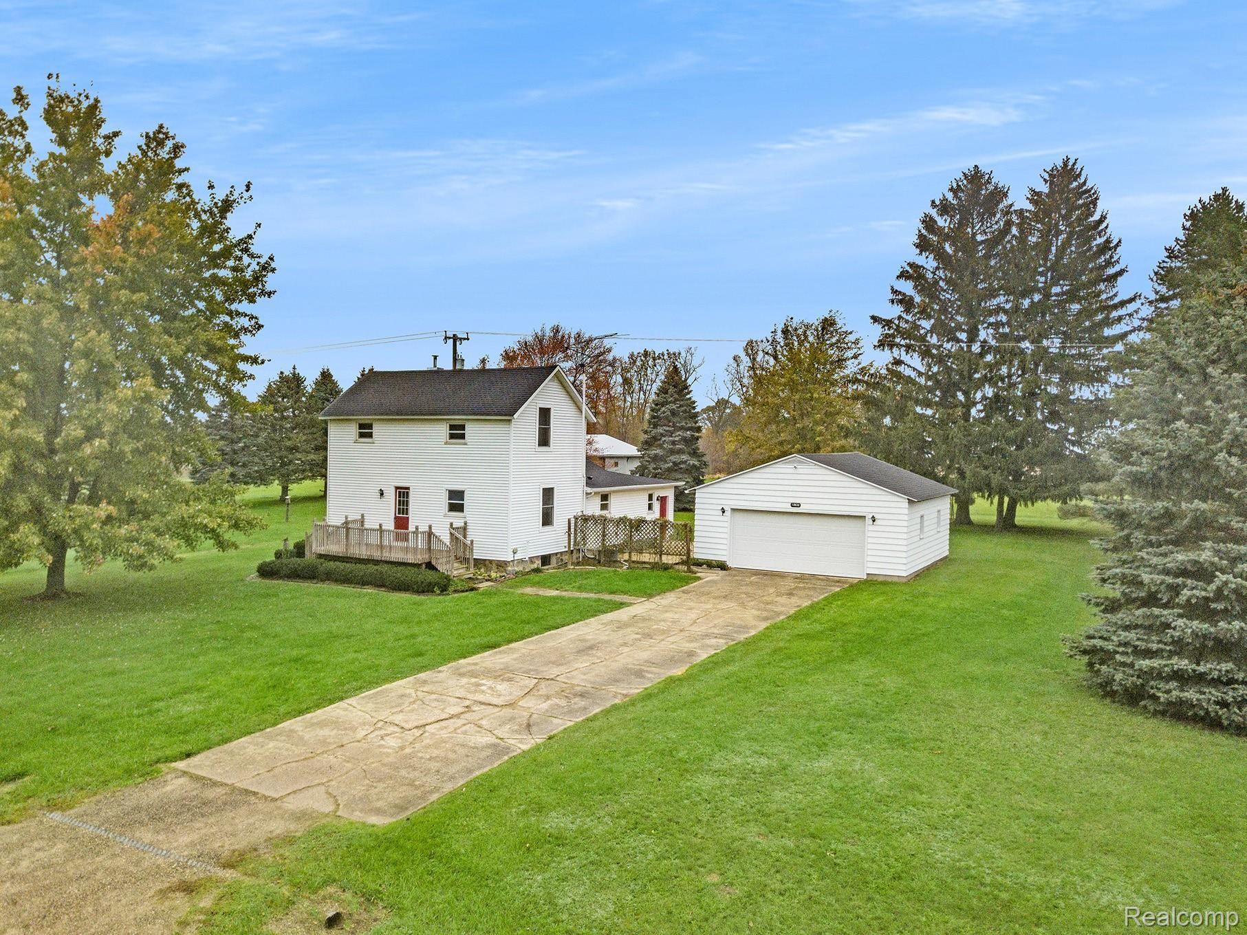 10930 West Sober Road Fowlerville, MI 48836 - Photo 3 of 27 10930 ariel7.jpg