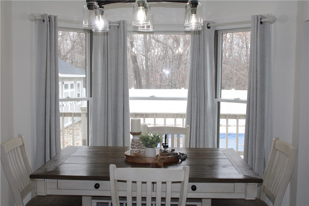 1 Prairie Sun Mattoon, IL 61938 - Photo 15 of 41 breakfast nook overlooking pool
