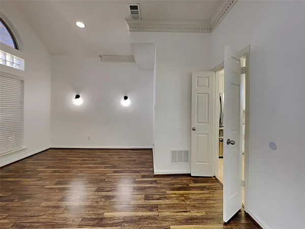 $2,950 | 4322 Duck Pond Lane, Rowlett, TX 75088