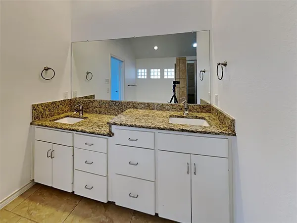 $2,950 | 4322 Duck Pond Lane, Rowlett, TX 75088