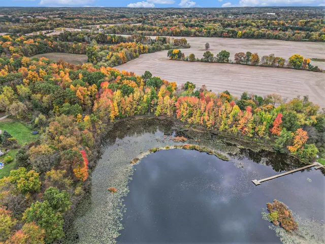 $274,900 | 9540 Vincent Avenue Southeast, Alto, MI 49302