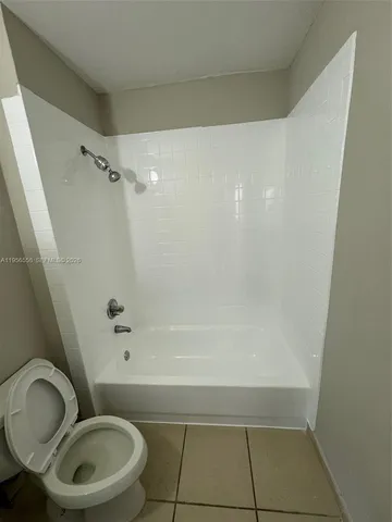 $1,900 | 8060 Fairview Drive, Unit 201, Tamarac, FL 33321