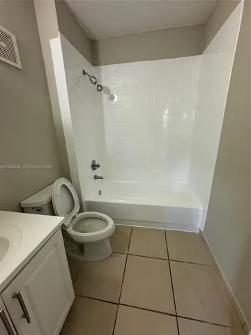 $1,900 | 8060 Fairview Drive, Unit 201, Tamarac, FL 33321