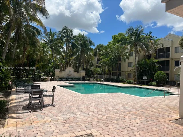 $1,900 | 8060 Fairview Drive, Unit 201, Tamarac, FL 33321