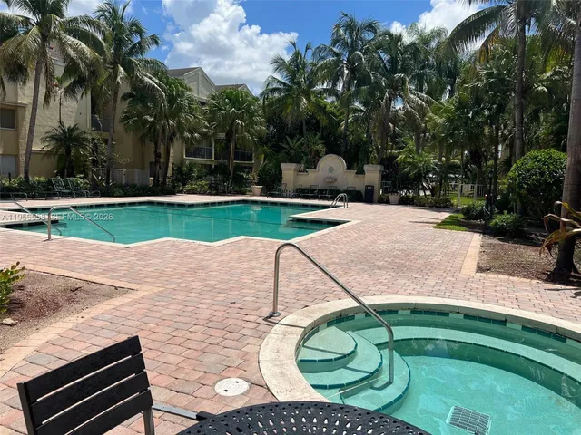 $1,900 | 8060 Fairview Drive, Unit 201, Tamarac, FL 33321