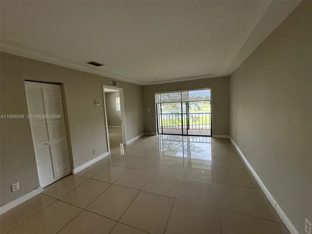 $1,900 | 8060 Fairview Drive, Unit 201, Tamarac, FL 33321