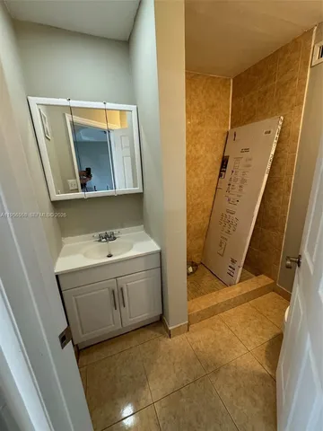 $1,900 | 8060 Fairview Drive, Unit 201, Tamarac, FL 33321