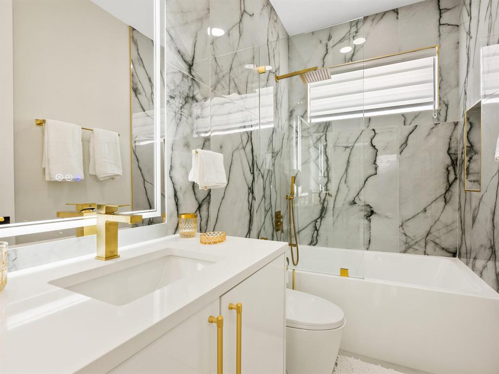 2170 Fruitville Road Sarasota, FL 34237 - Photo 28 of 47