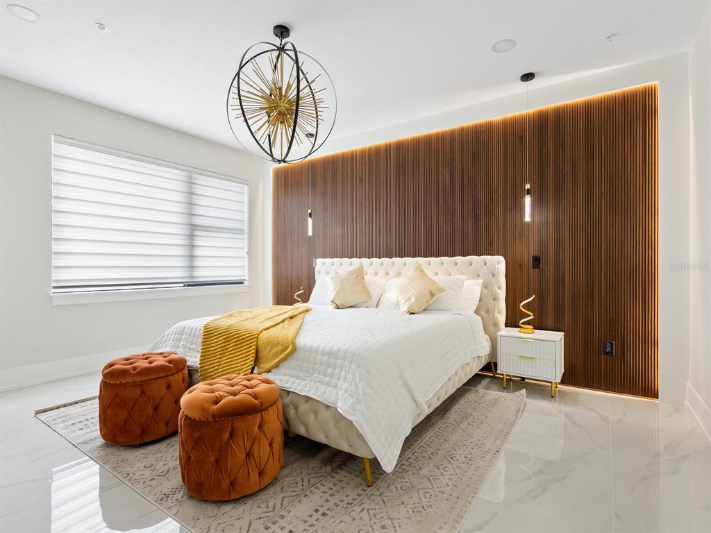 2170 Fruitville Road Sarasota, FL 34237 - Photo 5 of 47