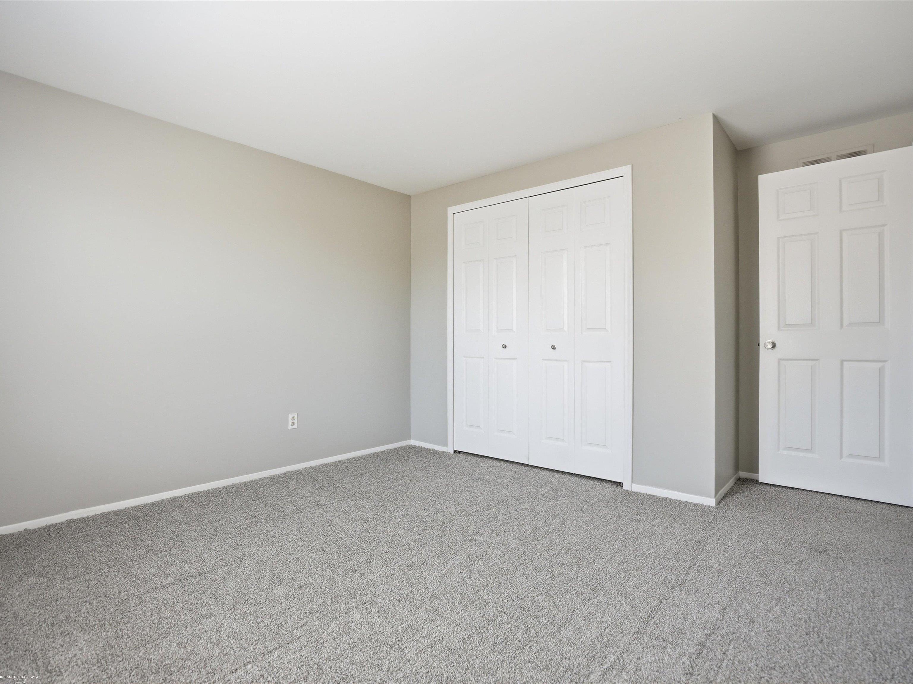 1405 Shaker Street Troy, MI 48083 - Photo 30 of 51 50205374-72684e22-f514-419e-a45d-07a08e1dc140.JPG