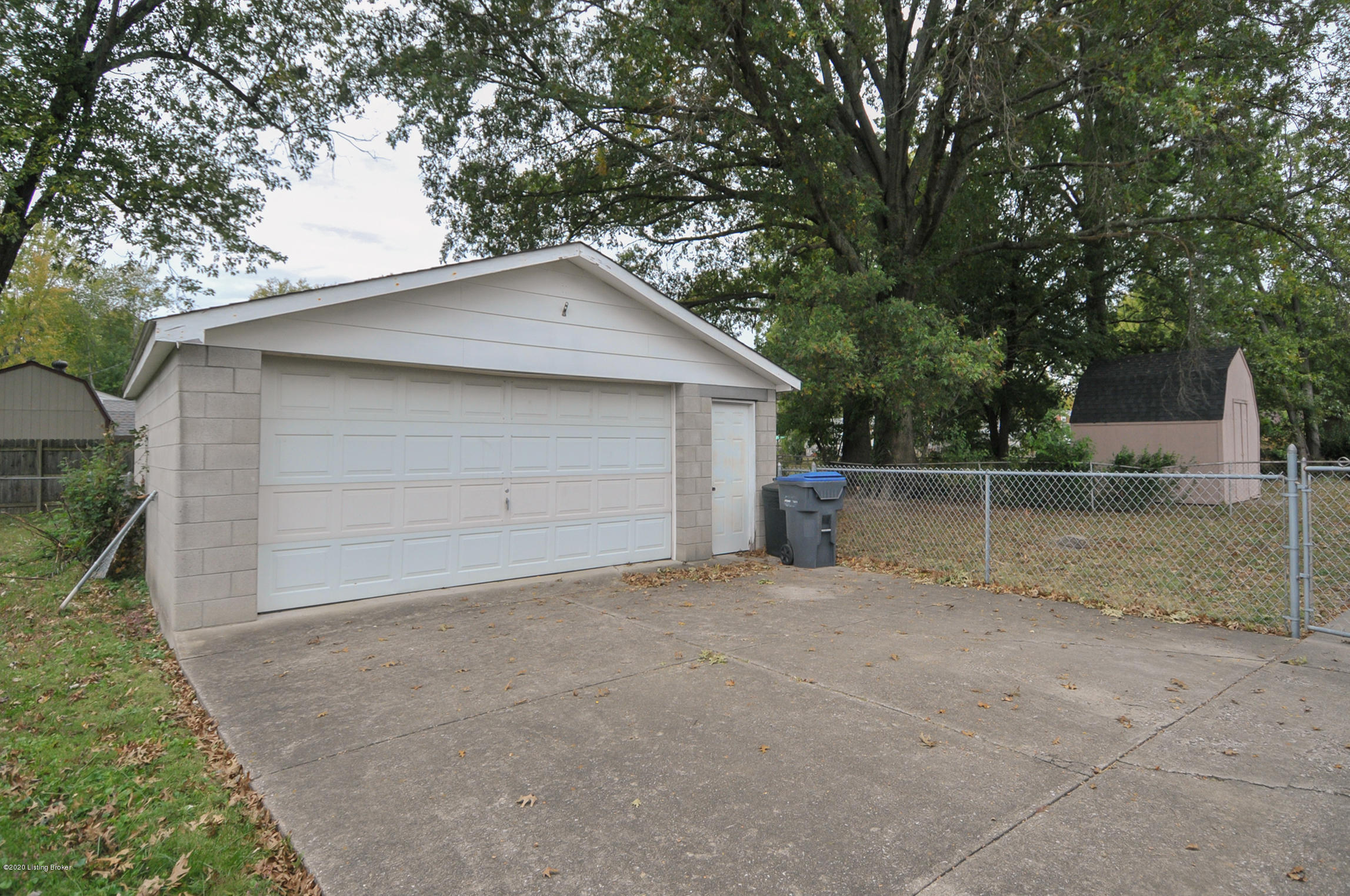 8212 Kerry Road Louisville, KY 40258 - Photo 26 of 30 26-8212KerryRd
