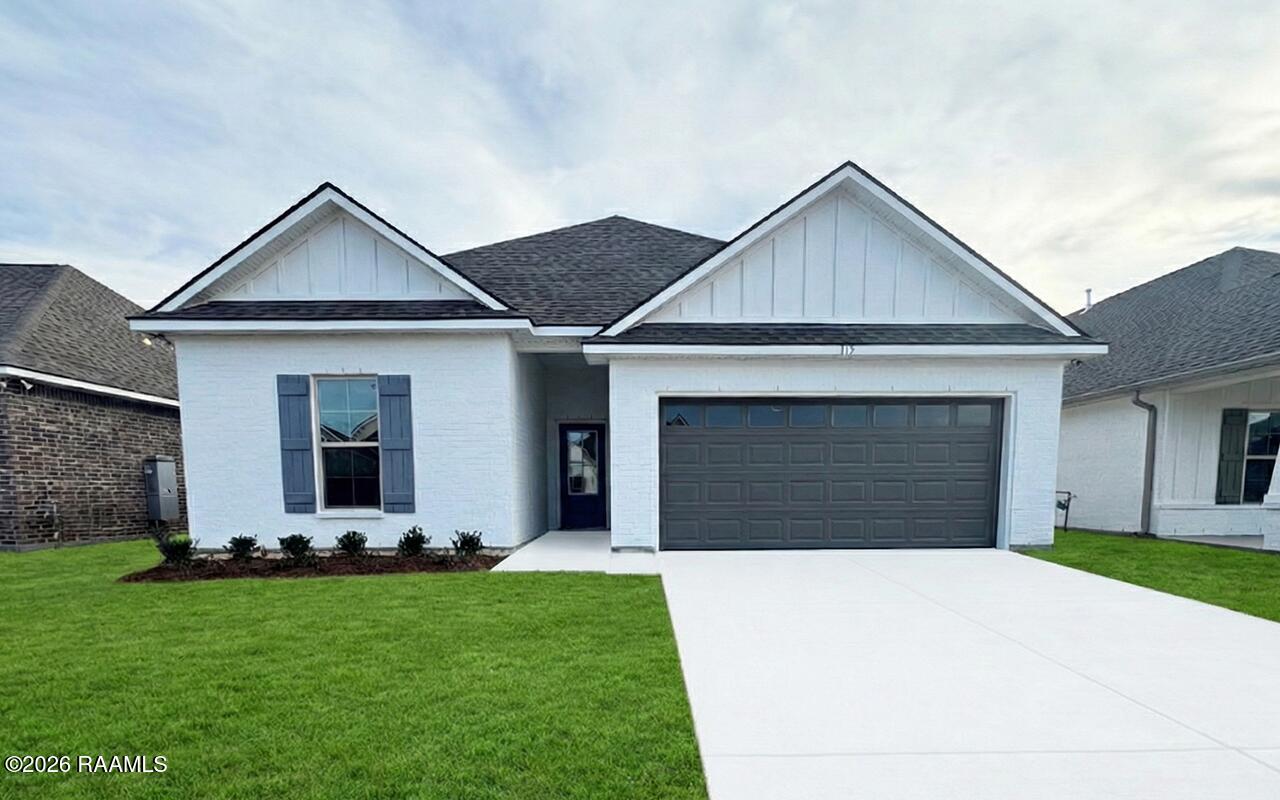 Brand NEW Move-in Ready Home!!