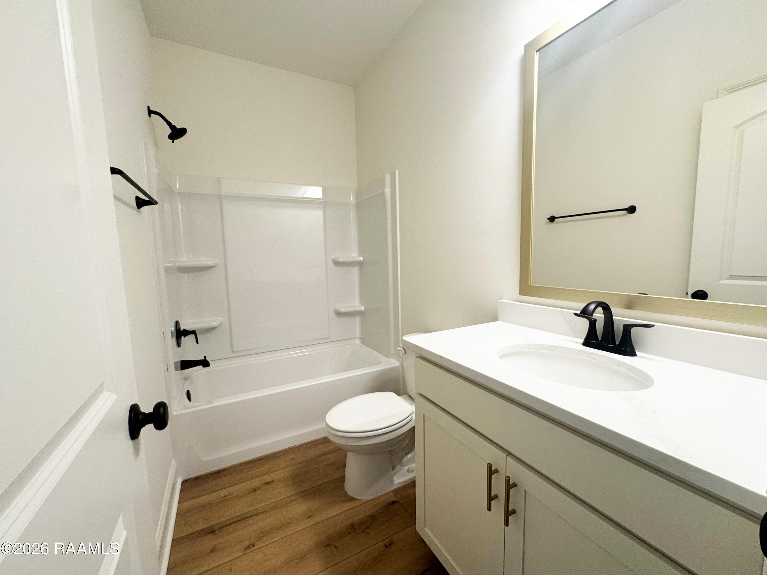 115 Lotus Lane Broussard, LA 70518 - Photo 7 of 13 BATHROOM