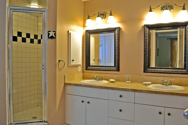 $6,000 | 5157 Sandy Beach Avenue, Sarasota, FL 34242