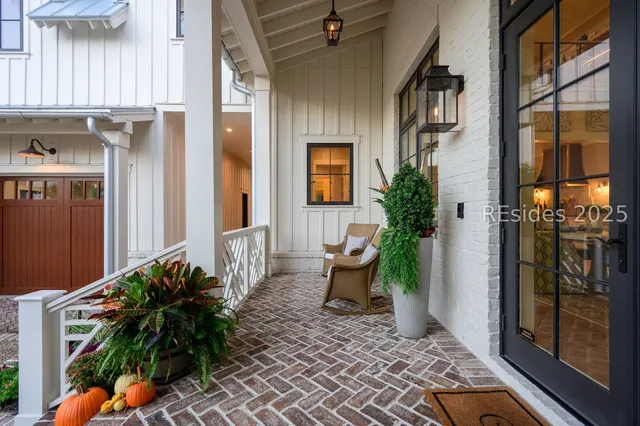 $5,195,000 | 11 Lyonia Street, Bluffton, SC 29910