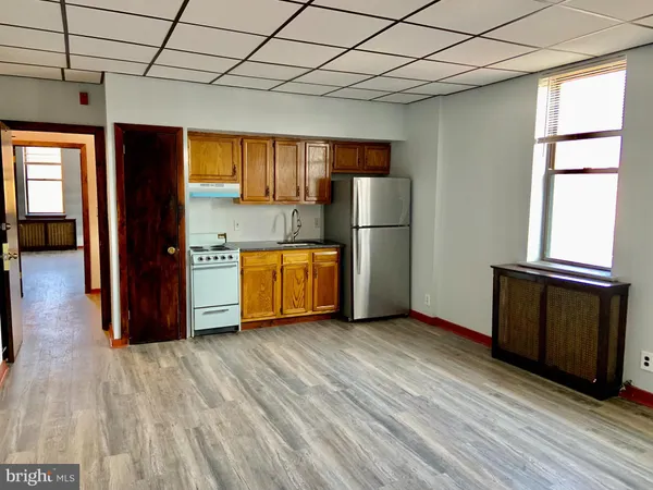 $925 | 2250 South 9th Street, Unit 2R, Philadelphia, PA 19148