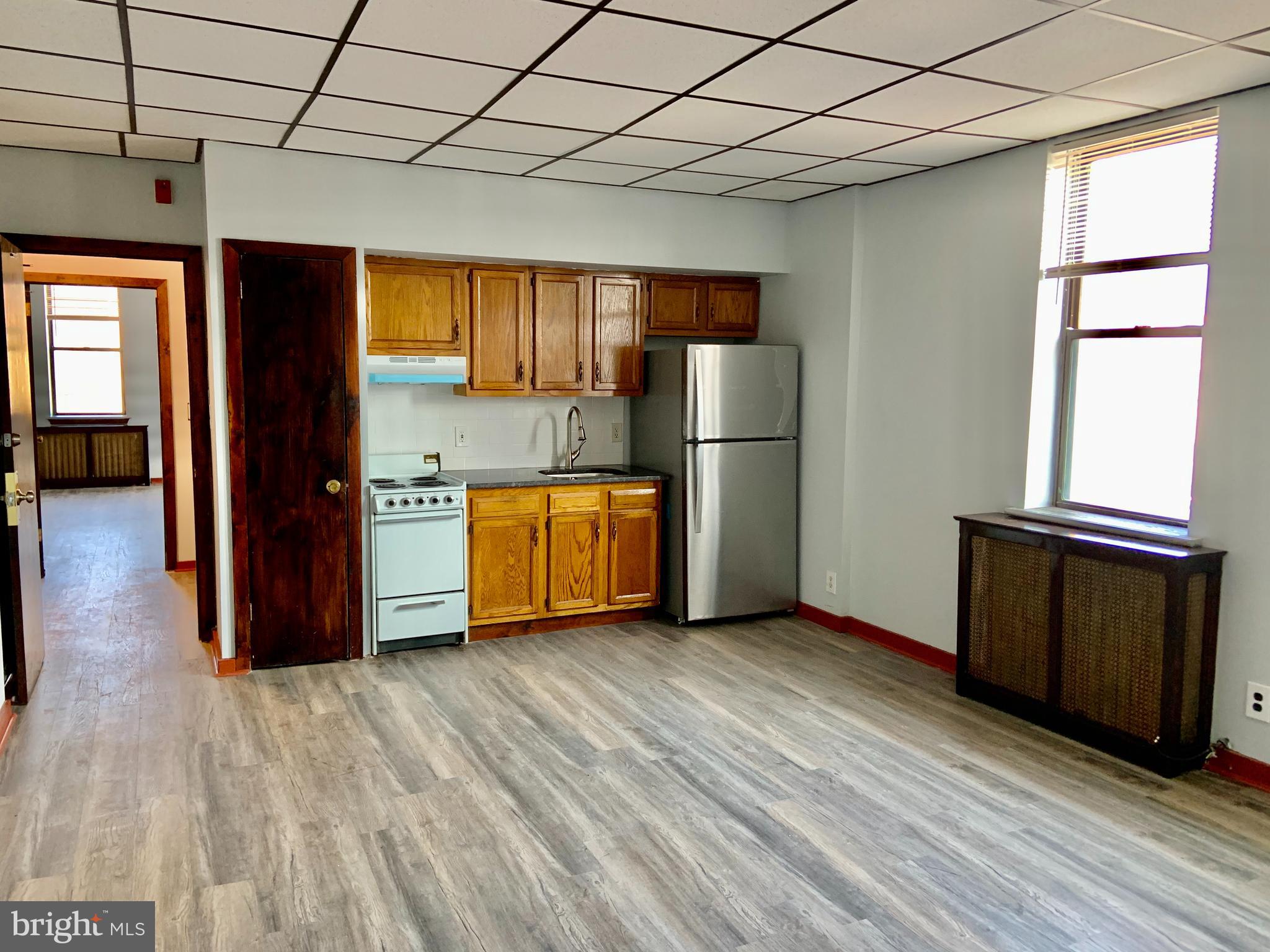 2250 South 9th Street, Unit 2R Philadelphia, PA 19148 - Photo 1 of 8
