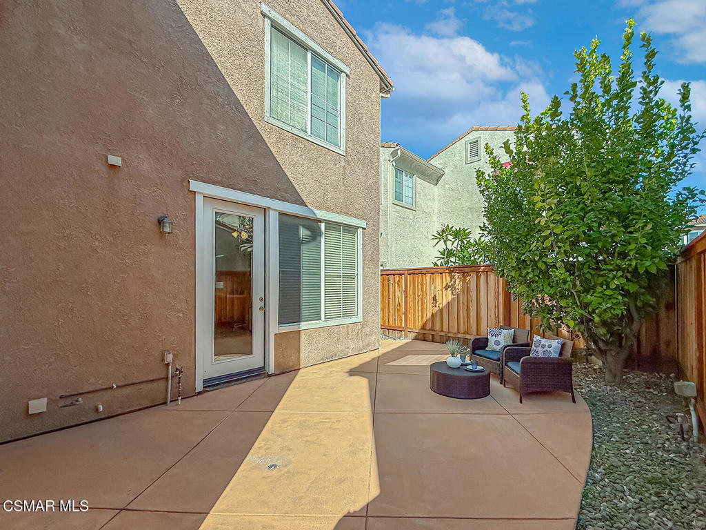 4030 Villamonte Court Camarillo, CA 93010 - Photo 38 of 42 a view of backyard with a patio and garden
