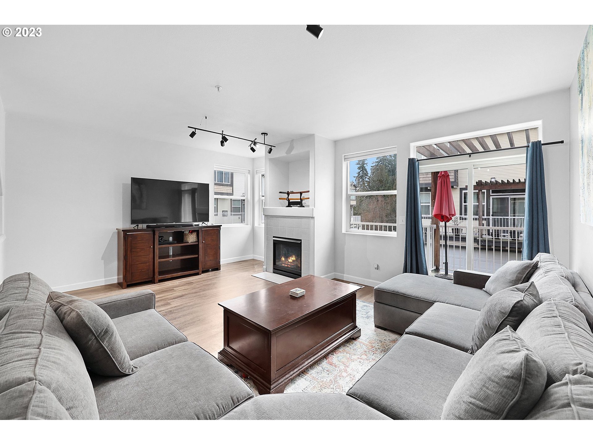13960 Southwest Scholls Ferry Road, Unit 105 Beaverton, OR 97007 - Photo 6 of 26 Gallery Image 6