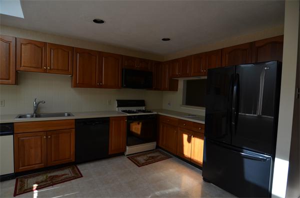 255 North Road, Unit 10 Chelmsford, MA 01824 - Photo 20 of 23