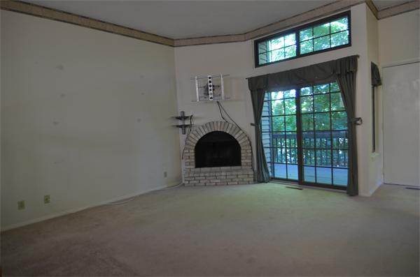 255 North Road, Unit 10 Chelmsford, MA 01824 - Photo 2 of 23
