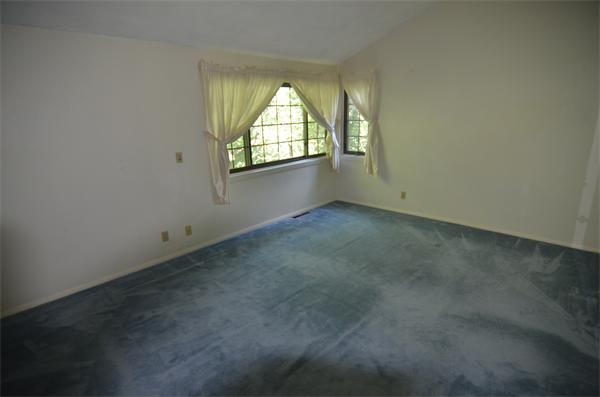 255 North Road, Unit 10 Chelmsford, MA 01824 - Photo 9 of 23