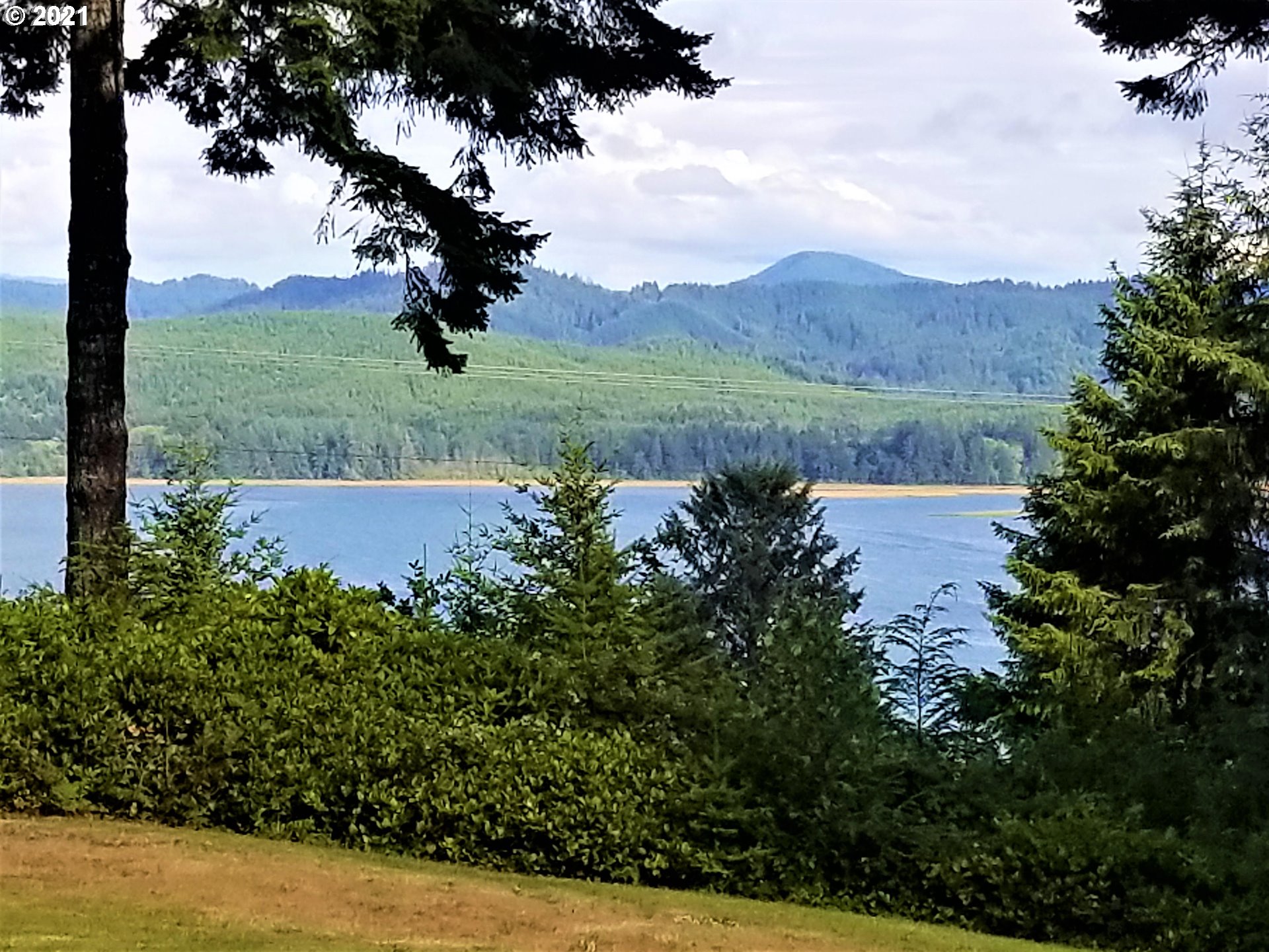 606 Northwest Legion Road Waldport, OR 97394 - Photo 11 of 32 Gallery Image 11