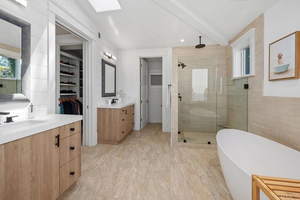 555 Amphitheatre Drive Del Mar, CA 92014 - Photo 12 of 31