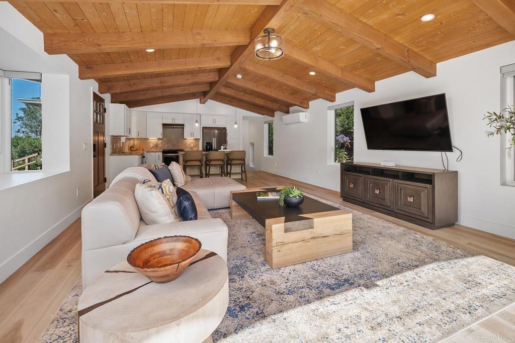 555 Amphitheatre Drive Del Mar, CA 92014 - Photo 23 of 31